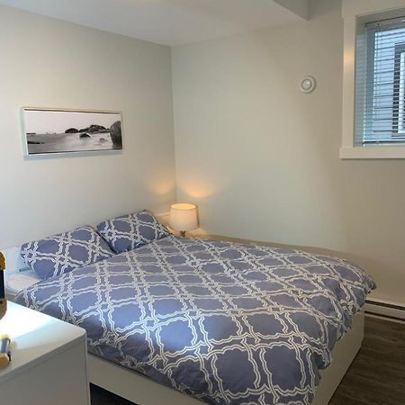 Modern 2Br Guest House In North Nanaimo Luaran gambar