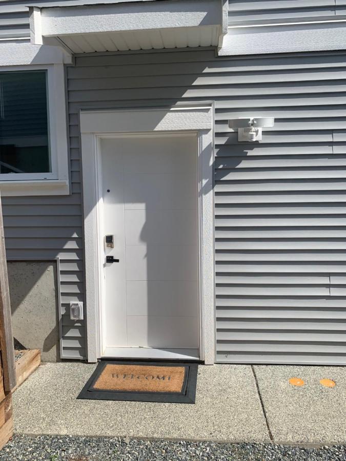 Modern 2Br Guest House In North Nanaimo Luaran gambar
