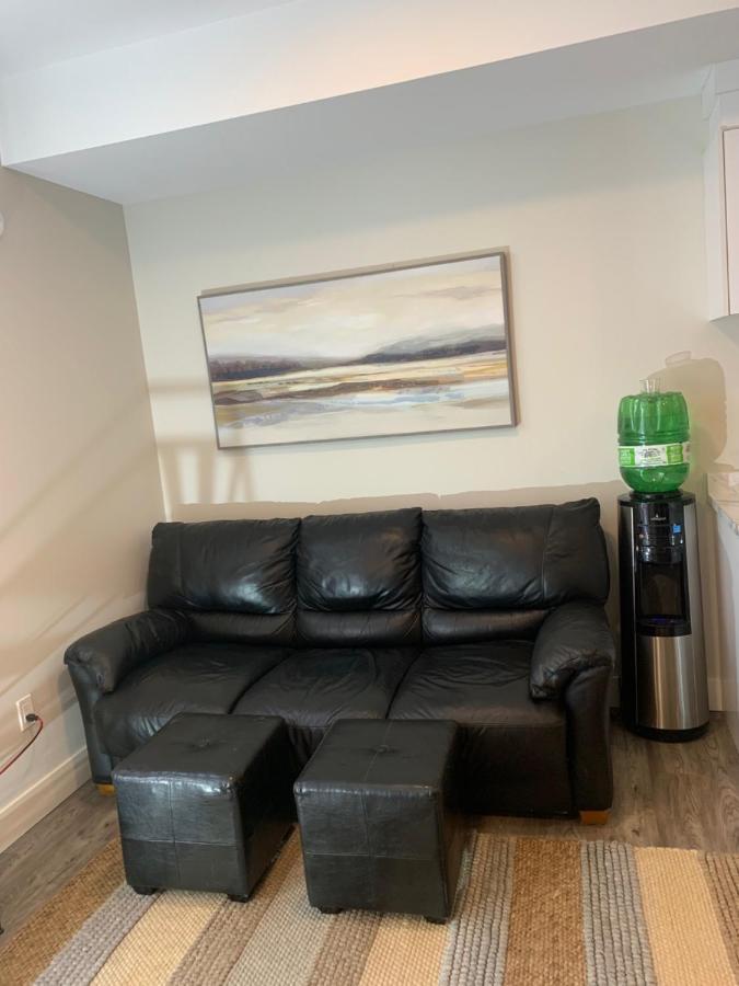 Modern 2Br Guest House In North Nanaimo Luaran gambar