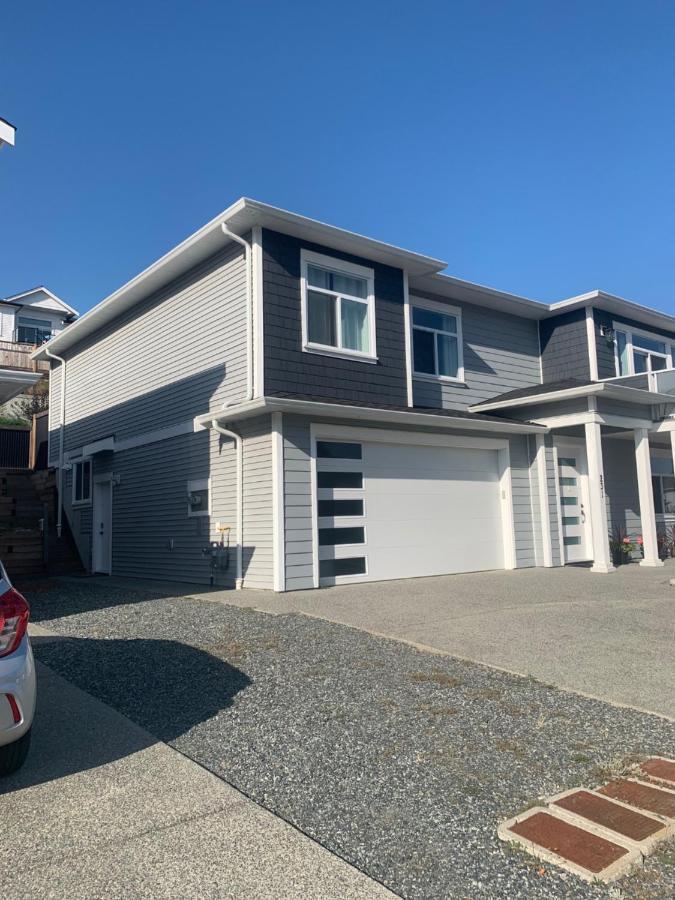 Modern 2Br Guest House In North Nanaimo Luaran gambar