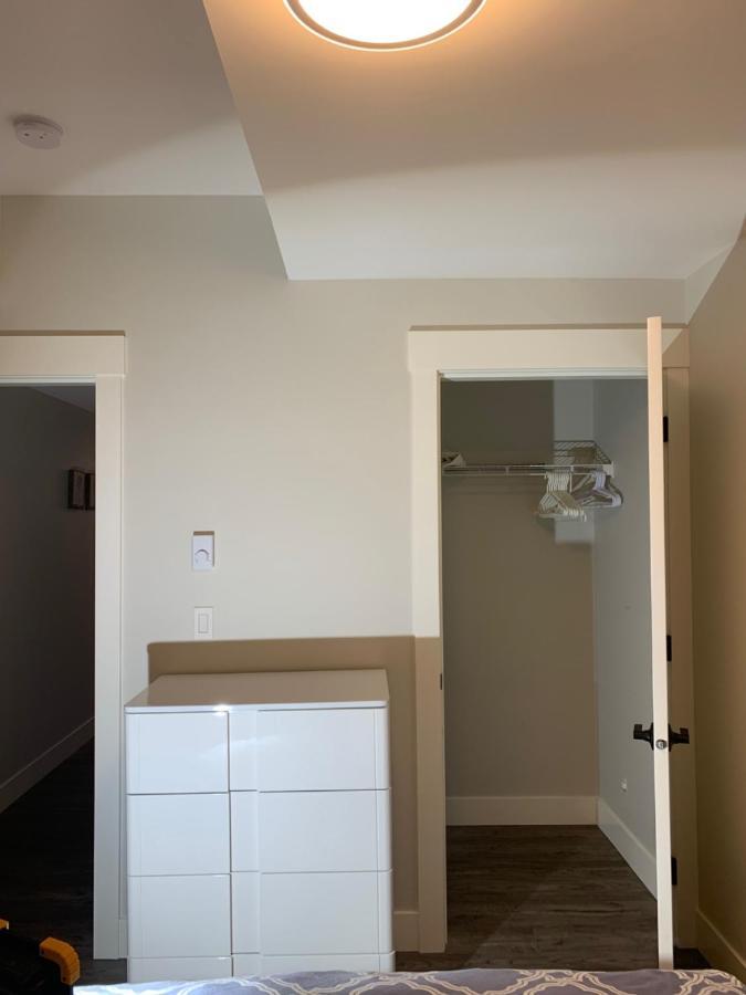 Modern 2Br Guest House In North Nanaimo Luaran gambar