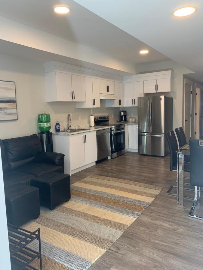 Modern 2Br Guest House In North Nanaimo Luaran gambar